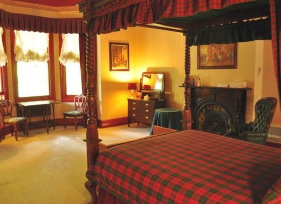 ストラーン オーミストン ハウス Bed & Breakfast 部屋 写真